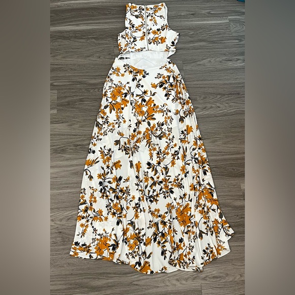 Ali & Jay Bohemian Rhapsody Cream Floral Print Maxi Dress. Size:S. Gently Used. - Picture 2 of 3